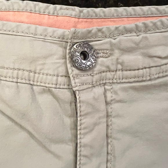 Intro Casual Elegance Stretch Tan Shorts - Picture 4 of 10